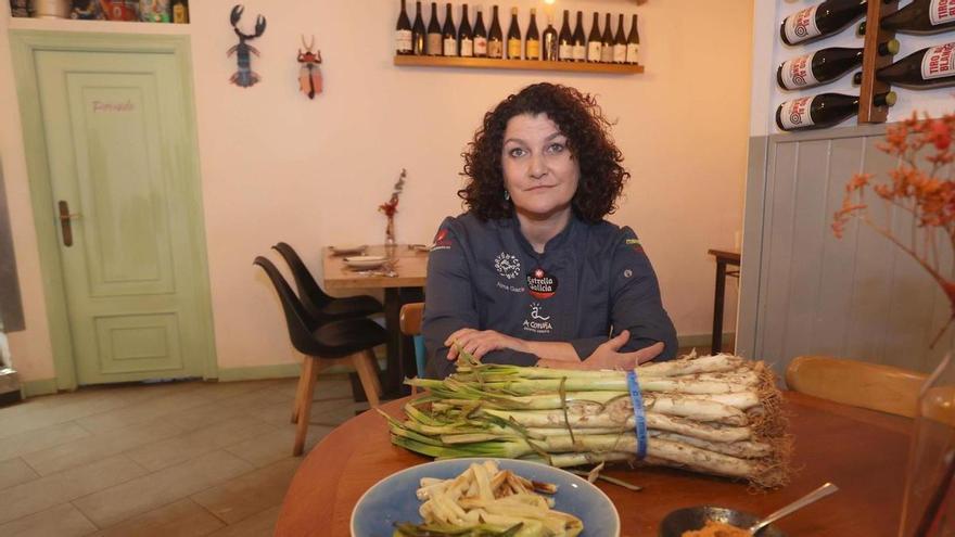 El restaurante Greca, en A Coruña, ofrece calçots como entrante