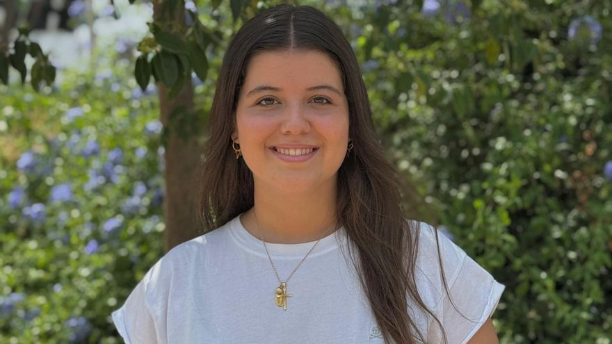 Pilar Alegría atiende a los medios