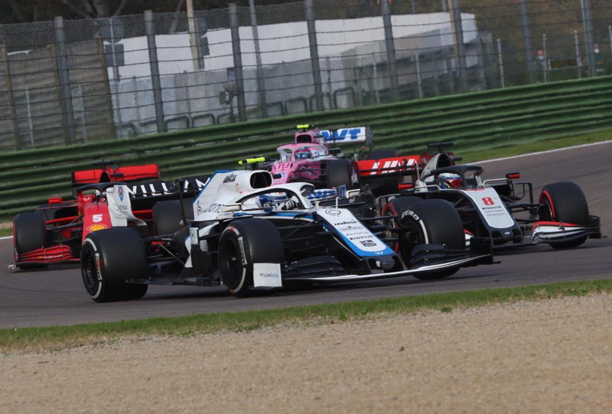 Hamilton se impone en Imola.