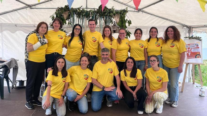 El Patiu celebra su XI Comida solidaria y entrega reconocimientos a las hermanas Carolina y Pamela Martínez García y a la asociación L’Ardinal