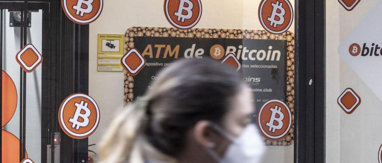 Un cajero de bitcoins en Barcelona.