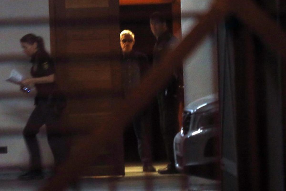 Francisco José Garzón, en el moment d’abandonar els jutjats de Santiago, aquesta mitjanit. Francisco José Garzón, en el moment d’abandonar els jutjats de Santiago, aquesta mitjanit.