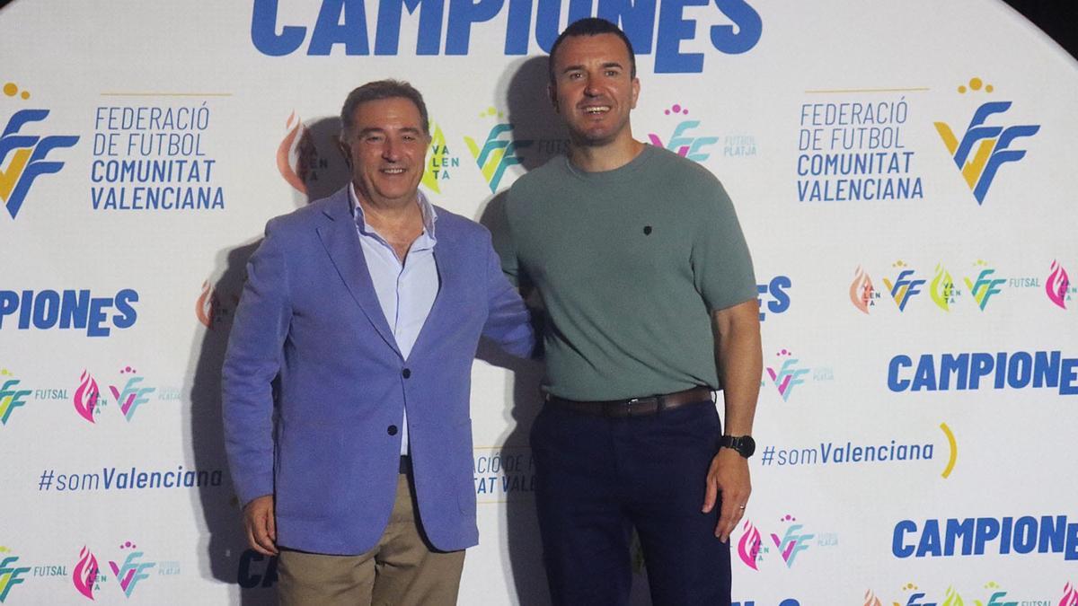 El presidente de la Diputació de València, Vicente Mompó, alcalde de Gavarda, presidió la gala junto a Salvador Gomar, presidente de la FFCV