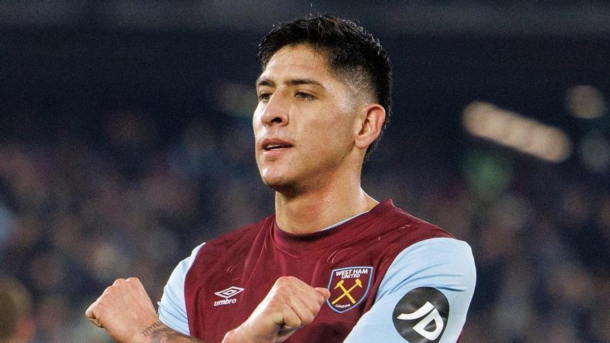 La Real Sociedad se fija en Edson Álvarez para reforzar el centro del campo
