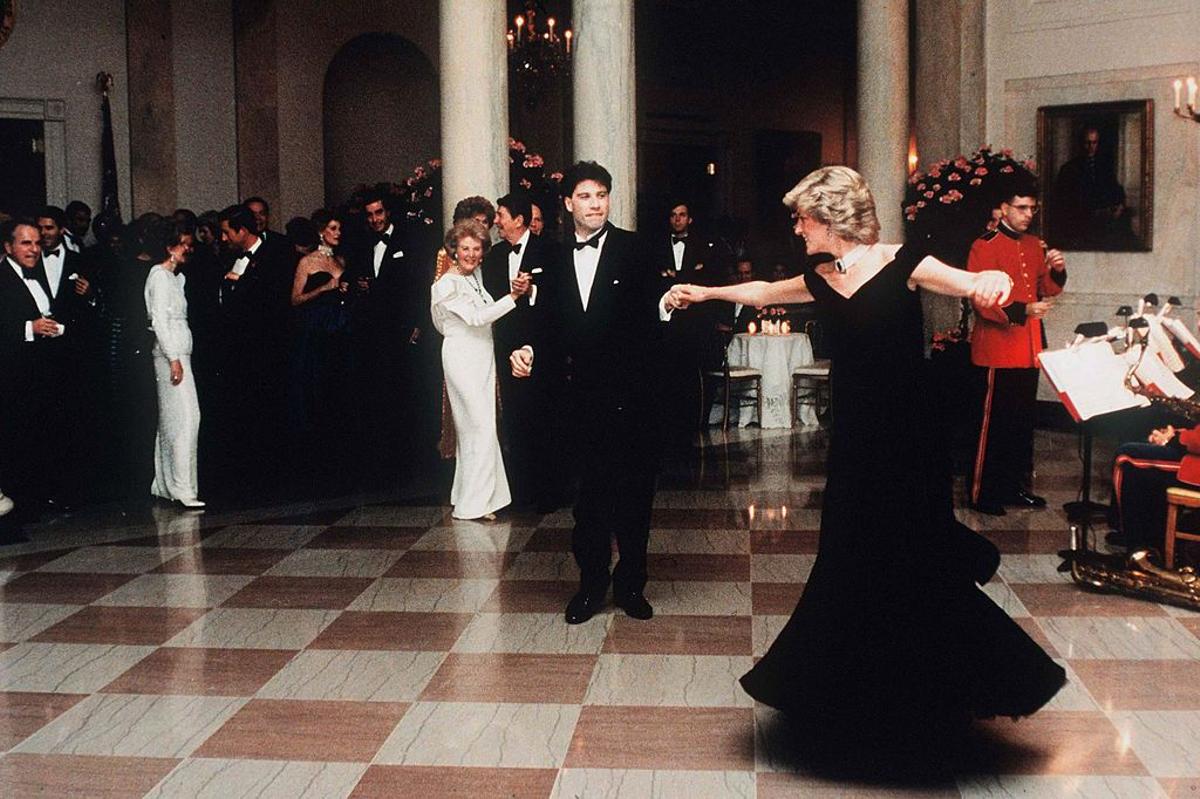 Diana de Gales bailando con John Travolta