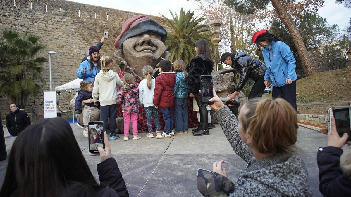 La celebració de la festa del tió a Girona.