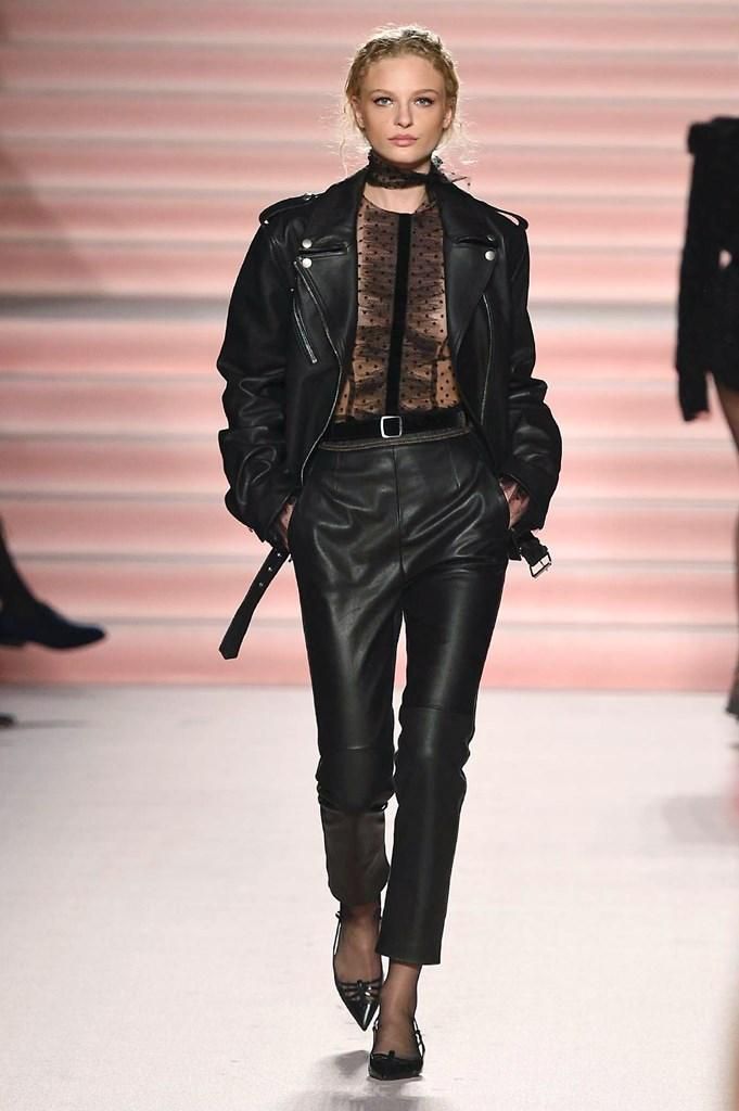El pantalón motero: Philosophy Di Lorenzo Serafini - Milán - Mujer - Otoño-Invierno 2017-2018 10