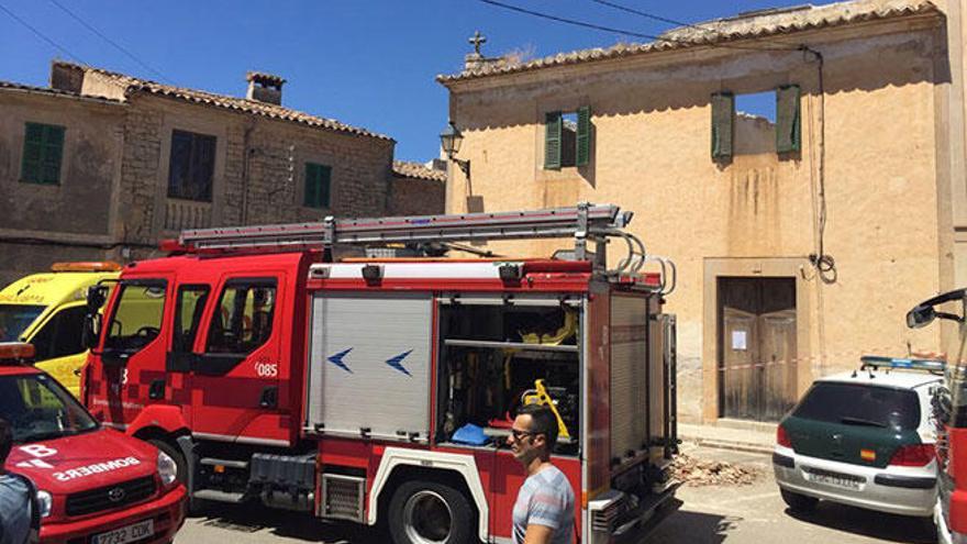 Un trabajador muerto y otro herido en un derrumbe de una casa en obras en Santanyí