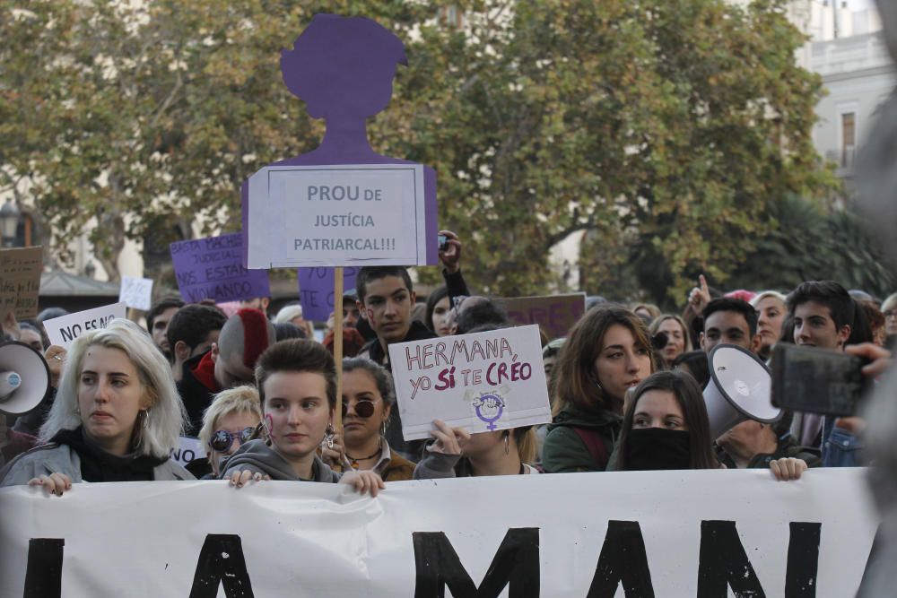 Protesta en València contra la "justicia machista"