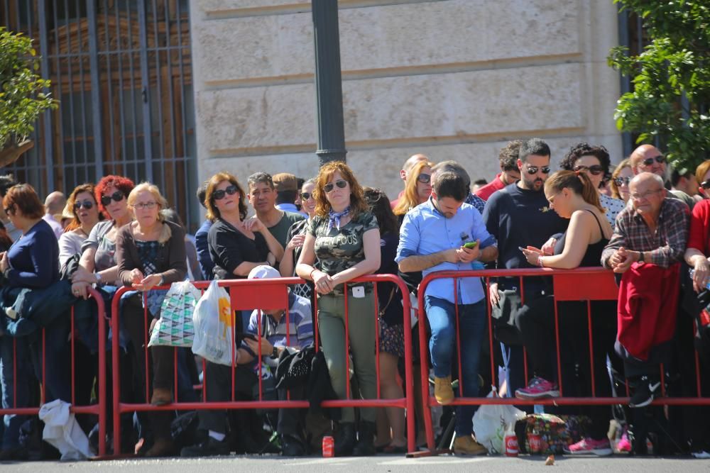 Búscate en la mascletà del 6 de marzo