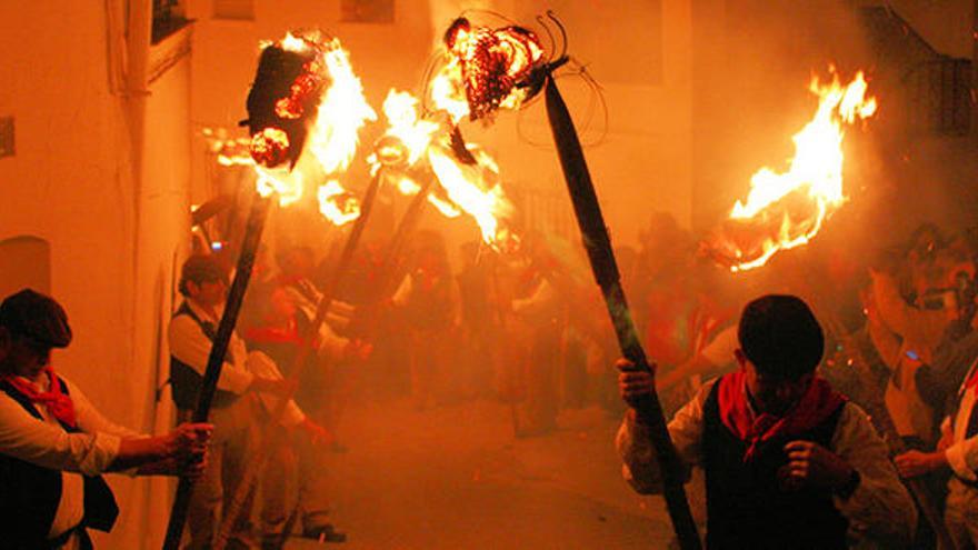 Casarabonela celebrará el lunes su tradicional y espectacular Fiesta de los Rondeles.