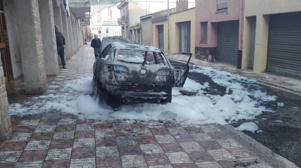 Incendi d'un cotxe a Santa Coloma de Farners