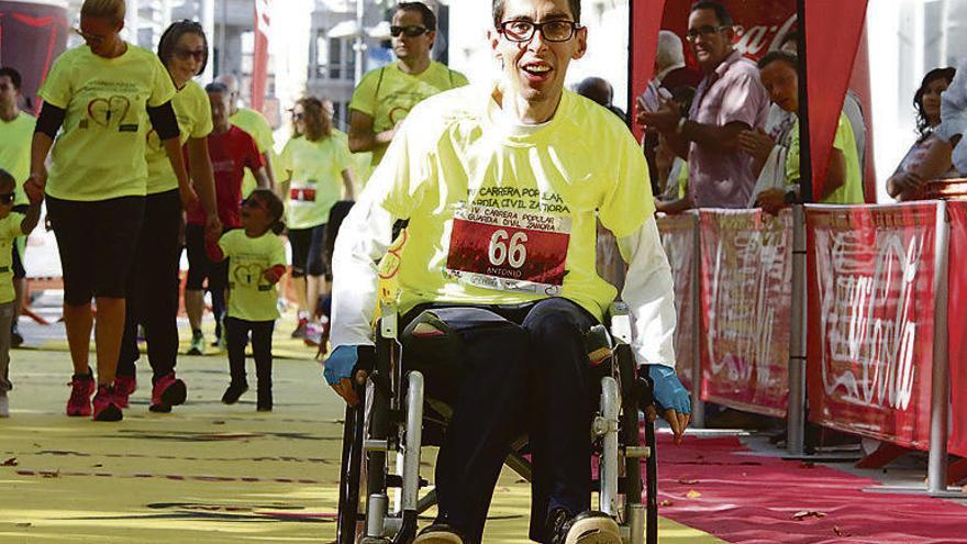 Antonio Calvo, feliz con el objetivo conseguido