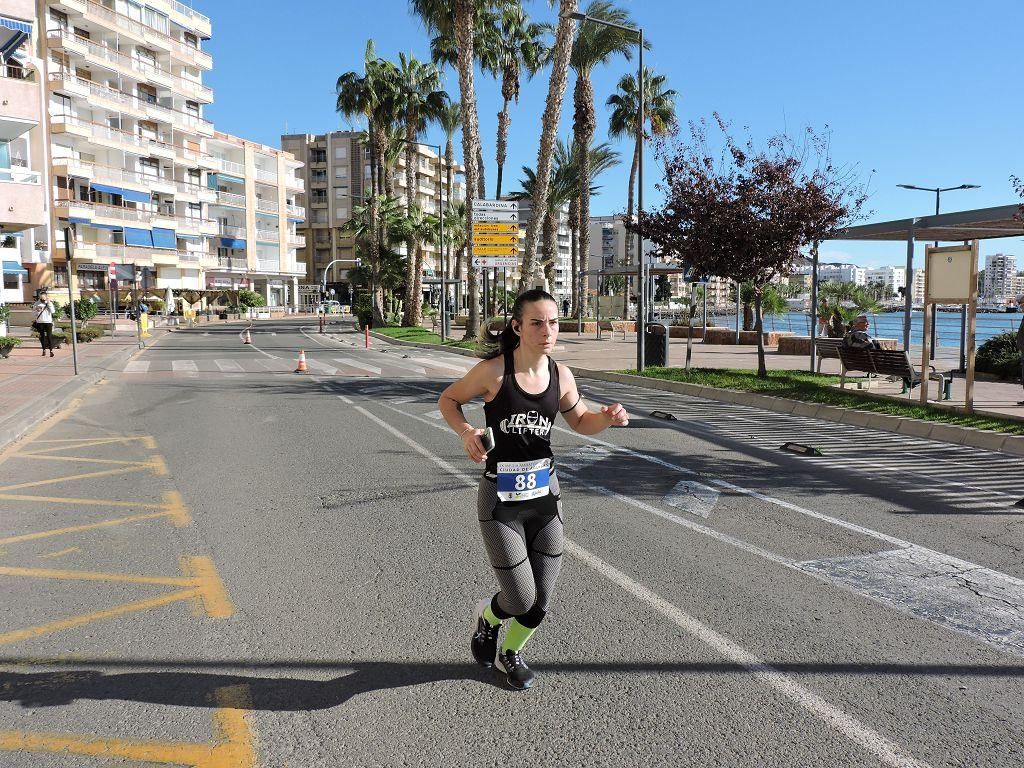 Estos todas las imágenes de la Media Maratón de Águilas