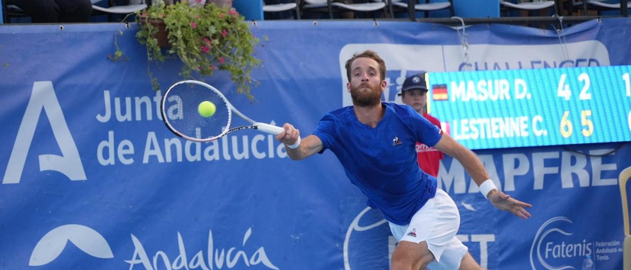 Lestienne golpea una bola en su encuentro de semifinales del Open Ciudad de Pozoblanco.