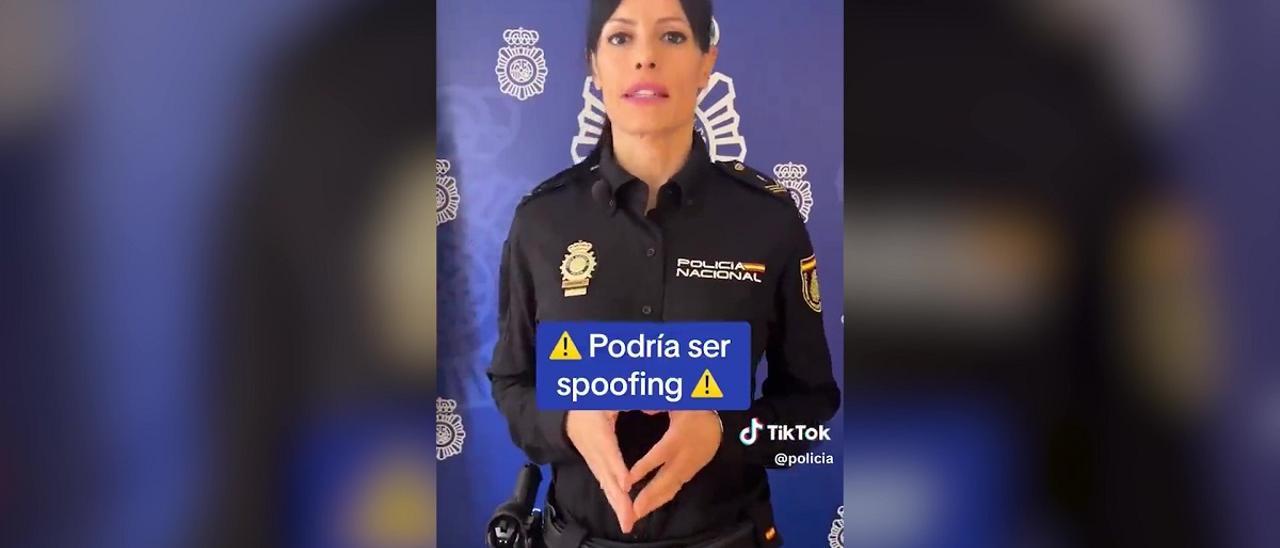 VÍDEO | La Policía Nacional, obligada a alertar a la población por lo que está pasando con el dinero de las cuentas del banco