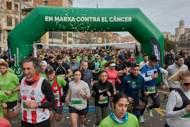 Troba't a les fotos de la cursa contra el càncer de Girona