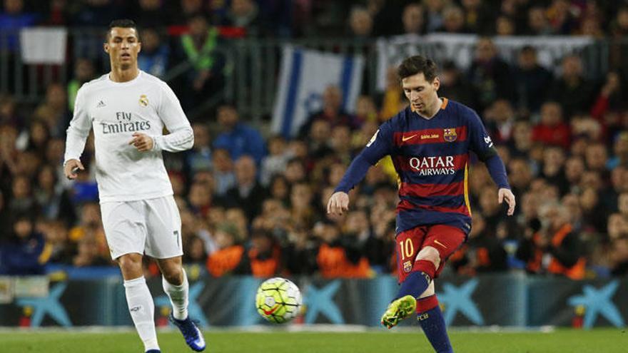 Cristiano y Messi, durante un encuentro