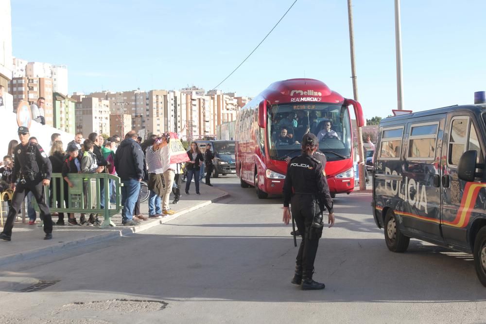 Ambiente previo del Cartagena-Real Murcia