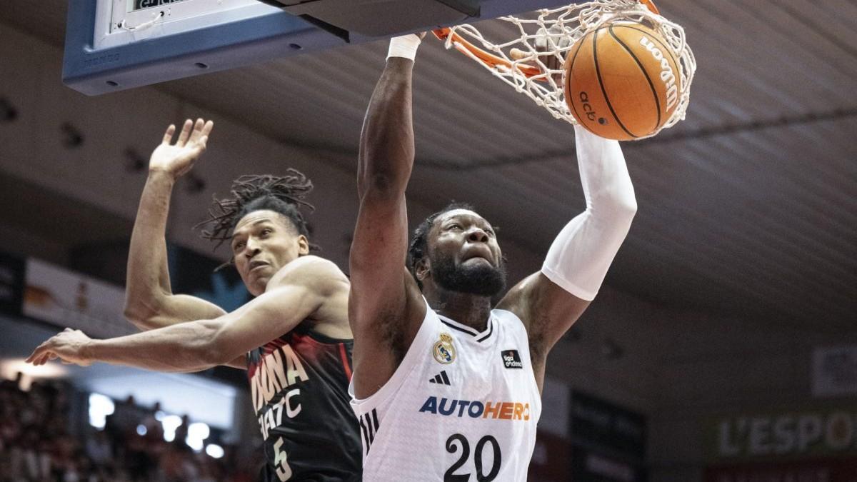 Bruno Fernando, en un partido de la temporada pasada en Fontajau