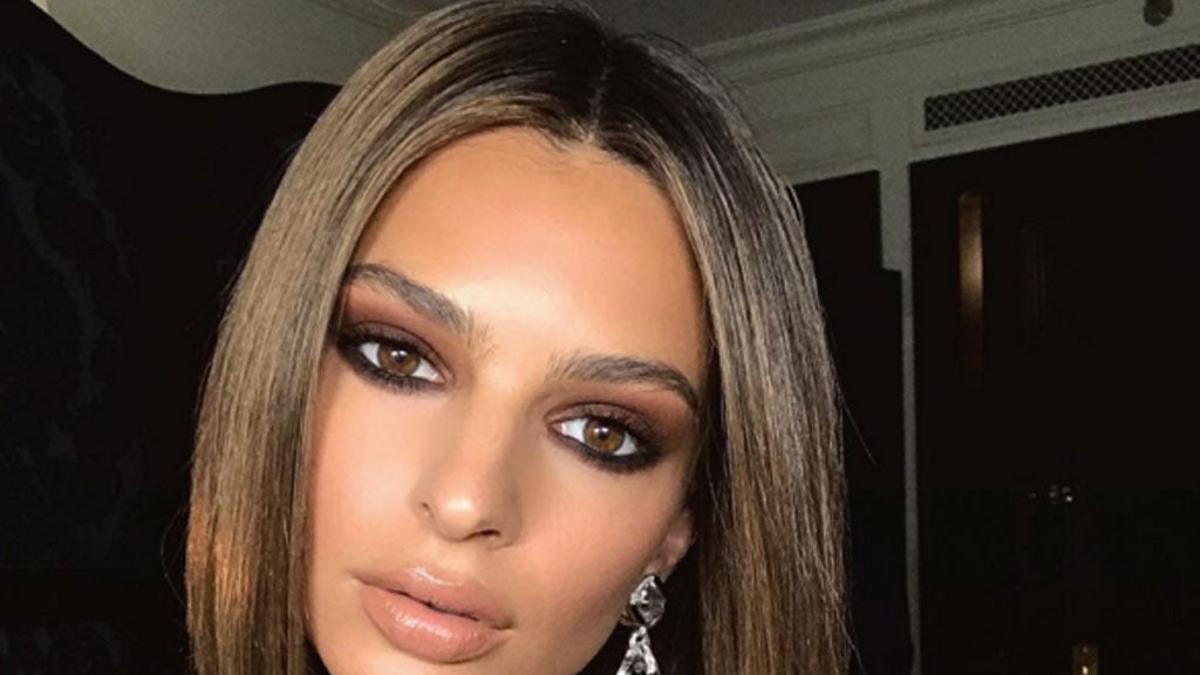 Los (constantes) cambios de look de Emily Ratajkowski esconden un secreto