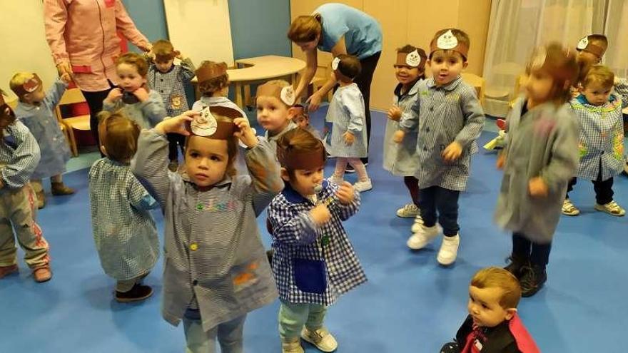 La castaña protagoniza el otoño en la escuela infantil noreñense