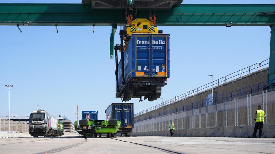La autopista Valencia-Madrid se amplía y prepara su llegada a Portugal