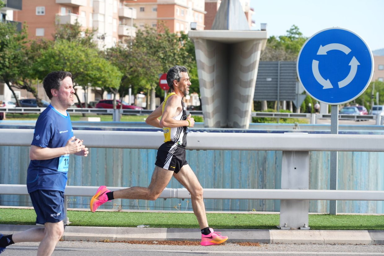 Búscate en las fotos de la Carrera de las Empresas en Castellón