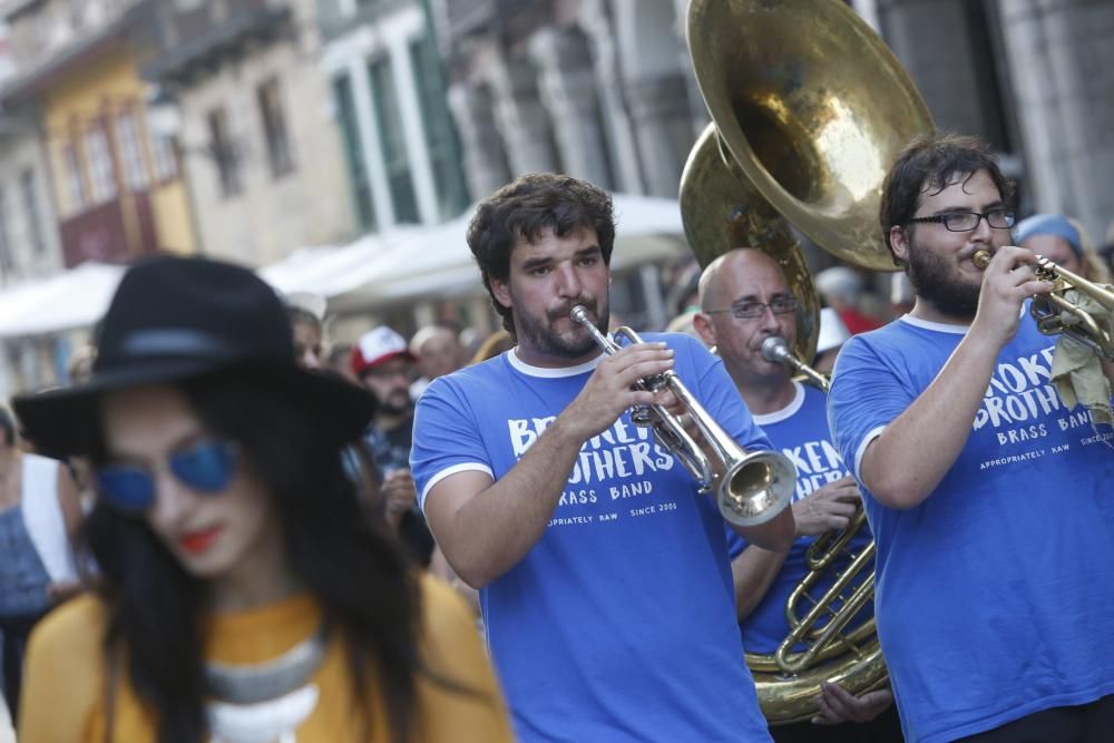 Desfile del II Festival "La Grapa"