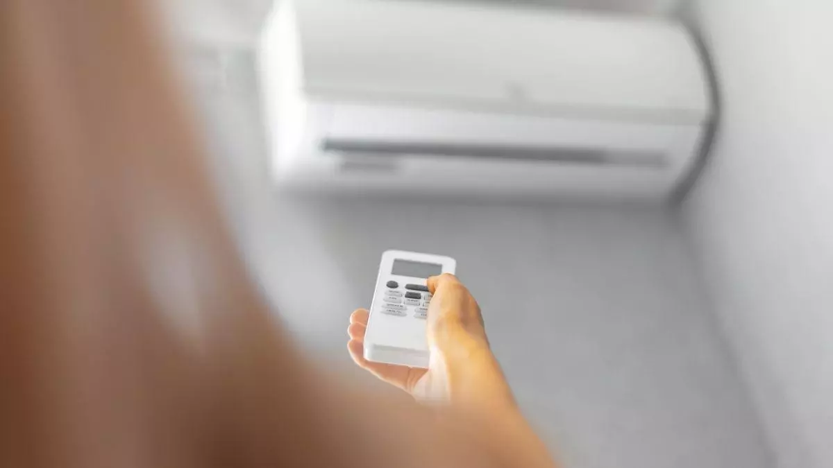 Ahorrar en la factura de luz: ¿cómo aprovechar mejor el aire acondicionado?