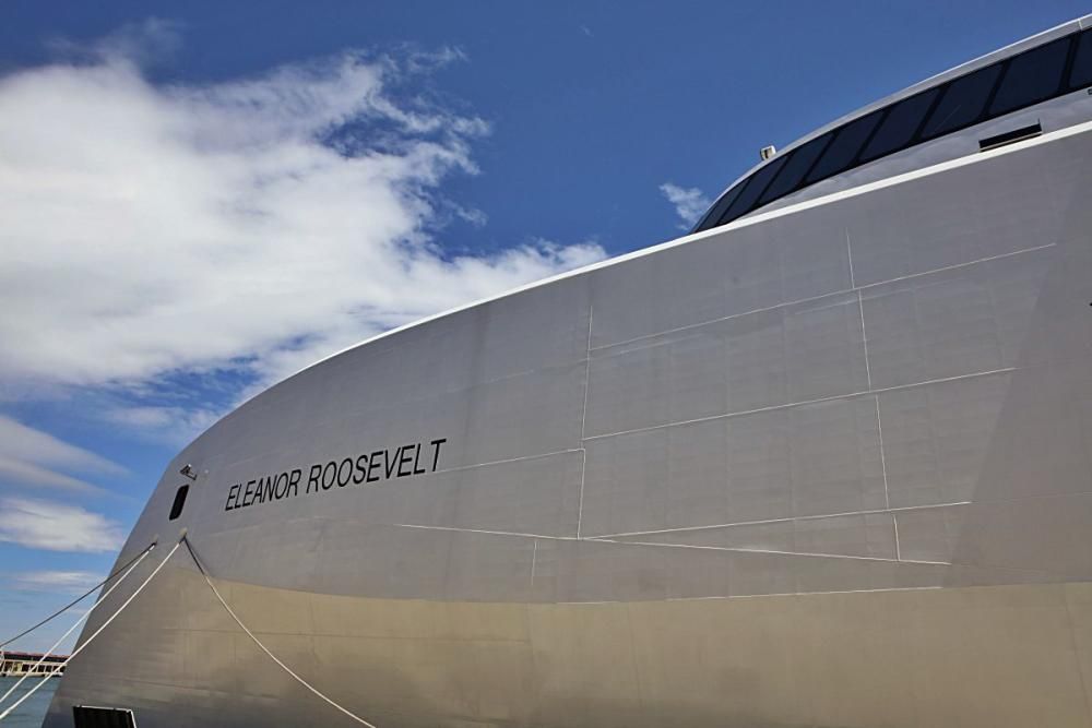 Die Fähre Eleanor Roosevelt de Baleària im Hafen von Palma