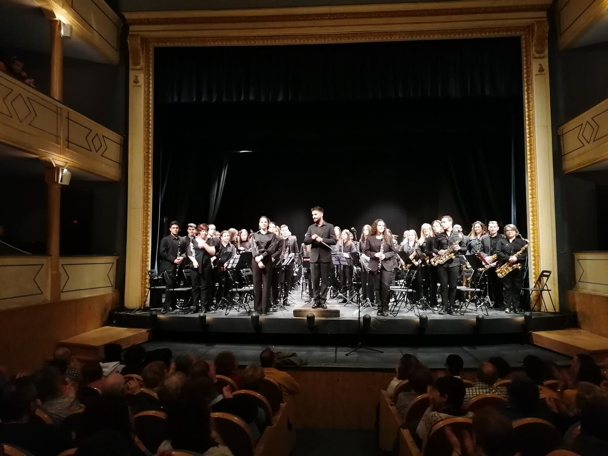 Banda de Música La Lira, en un concierto ofrecido en el Teatro Latorre