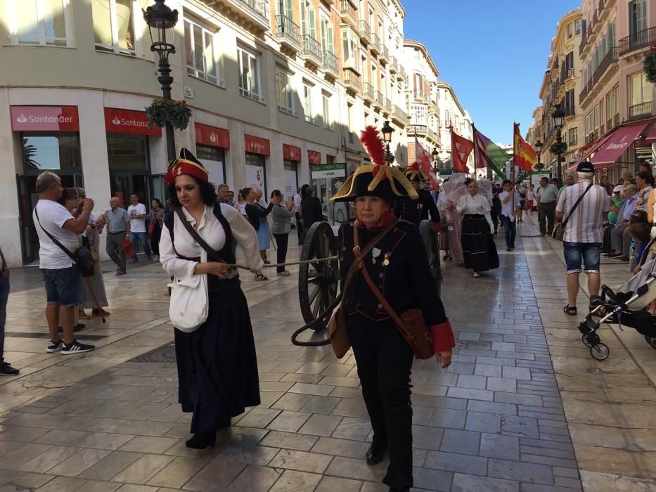 La Asociación Histórico-Cultural Teodoro Reding cumplió este viernes su sueño de que Málaga cuente por fin con una estatua en homenaje al general suizo y gobernador de la ciudad a quien los malagueños dedicaron el Paseo de Reding. La estatua se ha ubicado en la recientemente reformada plaza de la Malagueta.