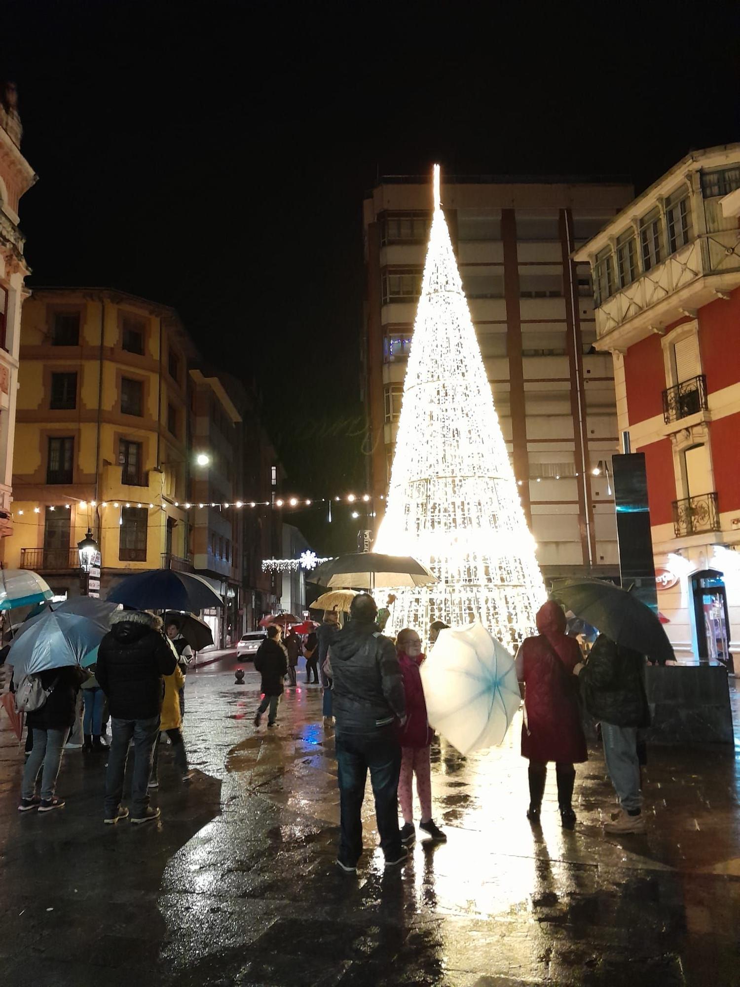 El encendido de las luces de Navidad en Langreo