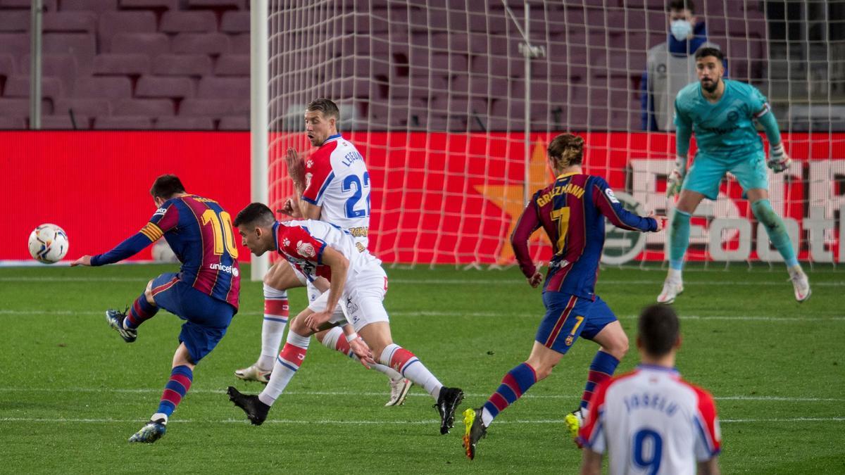 El tiro de Messi que supuso el cuarto gol azulgrana.