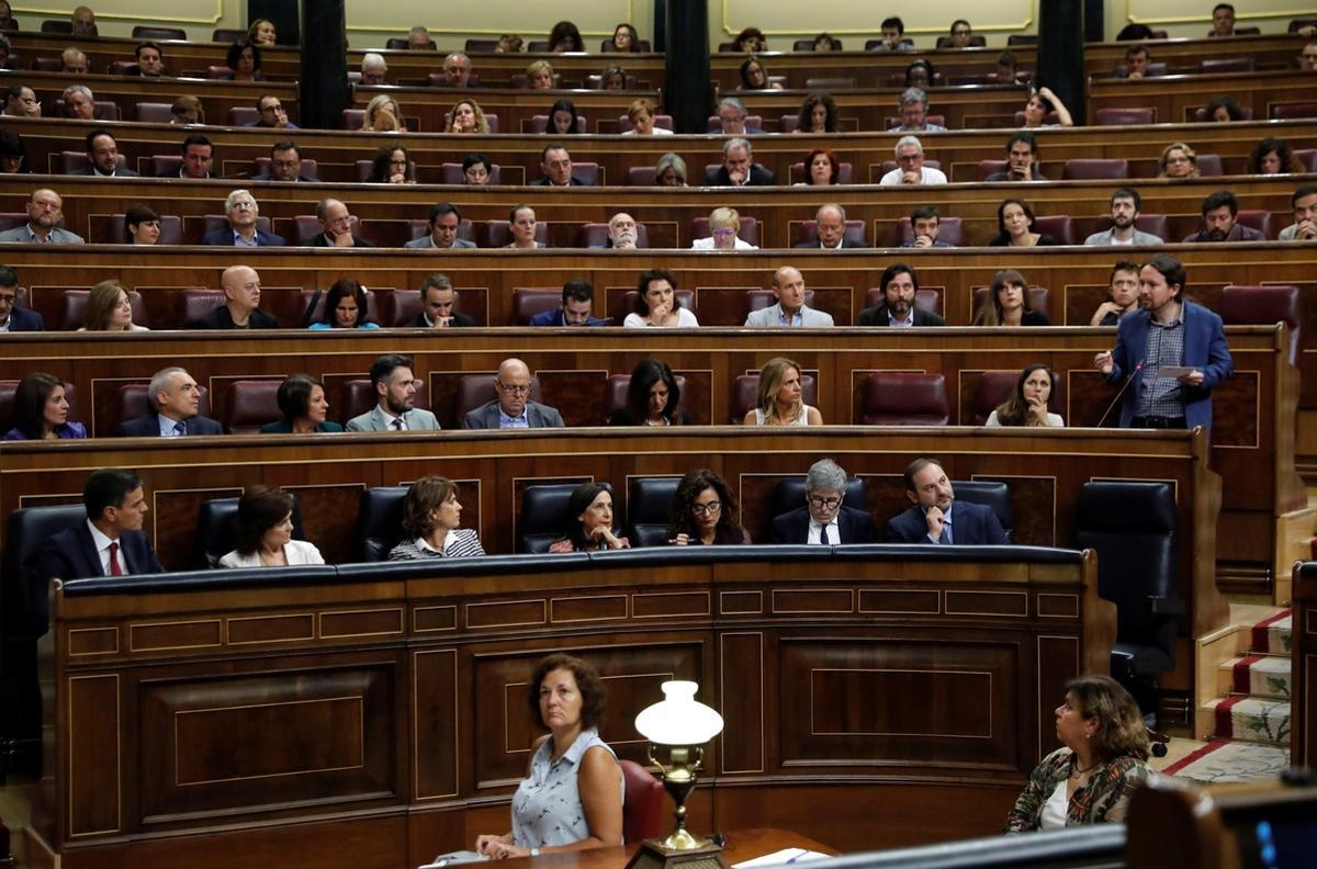 GRAF748. MADRID, 12/09/2018.- El secretario general de Podemos, Pablo Iglesias, interviene en la sesión de control al Gobierno hoy en el Congreso. EFE/Juan Carlos Hidalgo GRAF748. MADRID, 12/09/2018.- El secretario general de Podemos, Pablo Iglesias, interviene en la sesión de control al Gobierno hoy en el Congreso. EFE/Juan Carlos Hidalgo