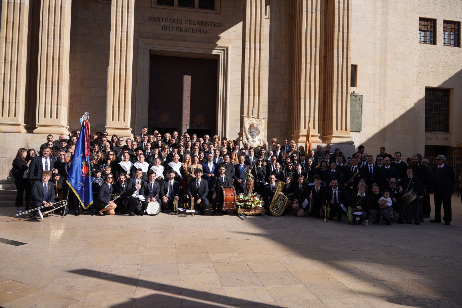 Música y tradición para rendir honores a Santa Cecilia en Vila-real