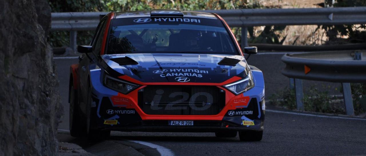 Yeray Lemes y Rogelio Peñate, a los mandos del Hyundai i20 N Rally2, en los test privados de Valsequillo. | | MOTORACTUALIDAD.ES