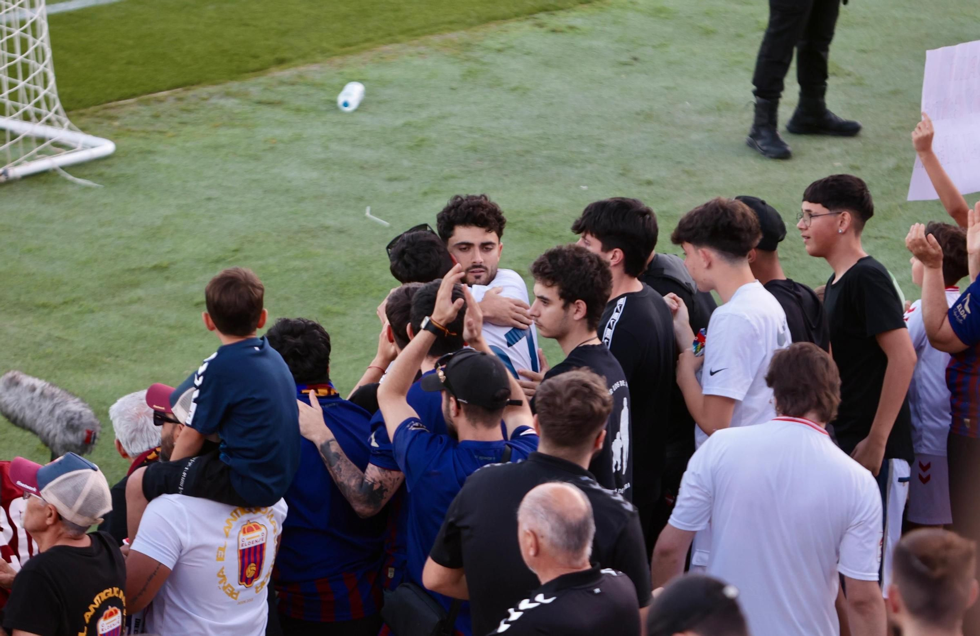 El Eldense desciende a Primera Federación tras el empate contra el Racing