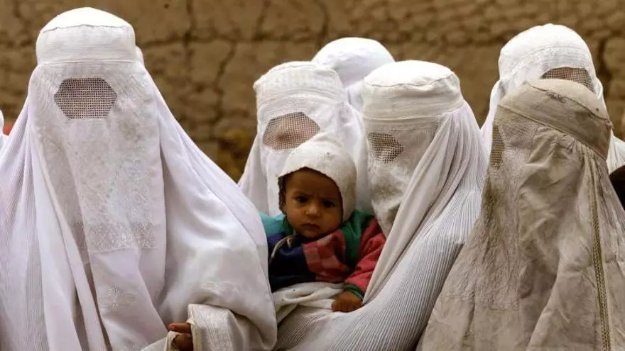Els talibans recuperen l'obligatorietat del burca a l'Afganistan