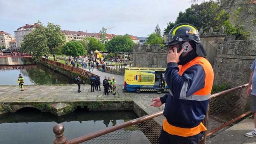 Espectacular rescate de una menor caída al río O Con a su paso por Vilagarcía