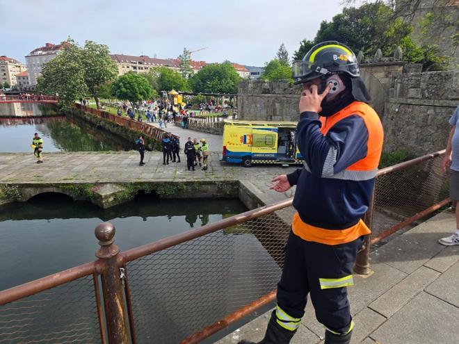 Espectacular rescate de una menor caída al río O Con a su paso por Vilagarcía