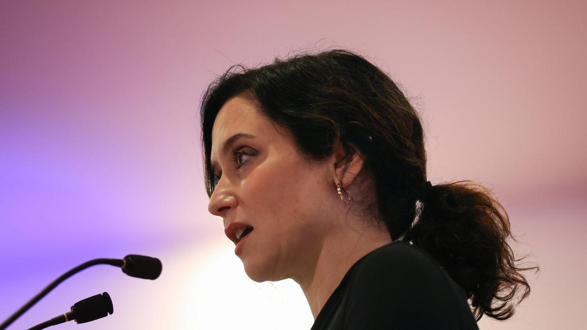 Ayuso reprocha a Sánchez que quiera "gripar" Madrid