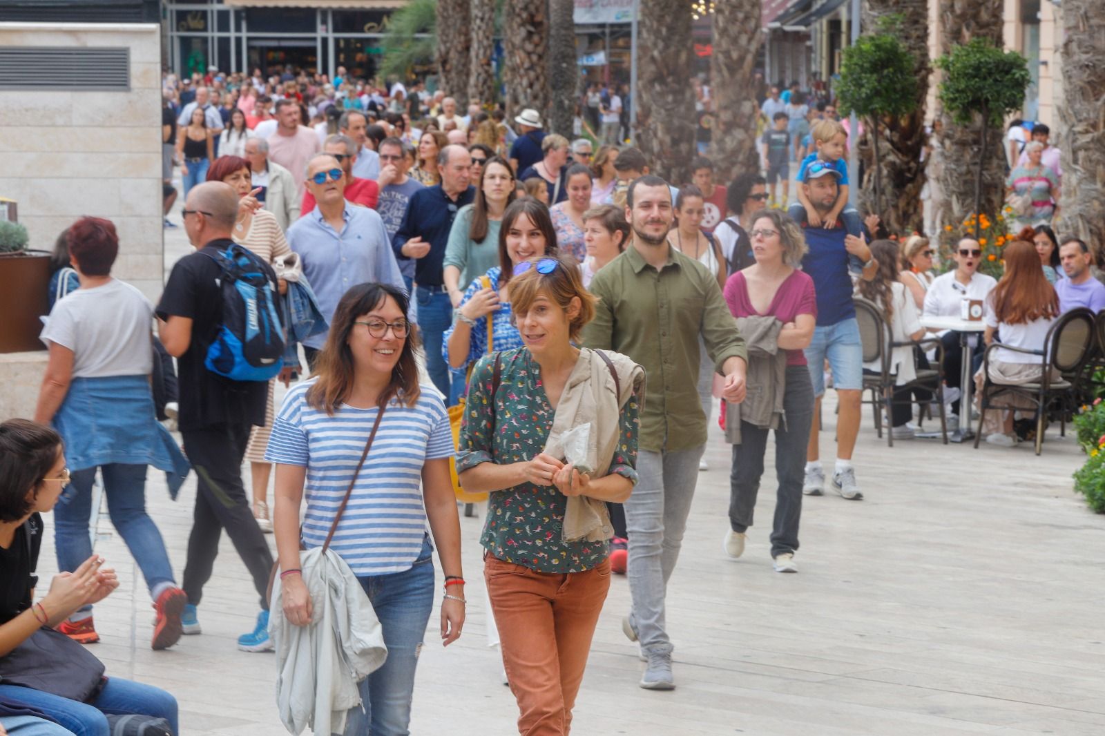 Ambiente en las calles de València el 9 d'Octubre