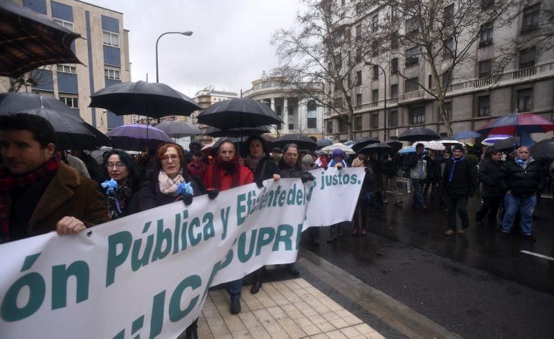Manifestación contra el ICA en Zaragoza