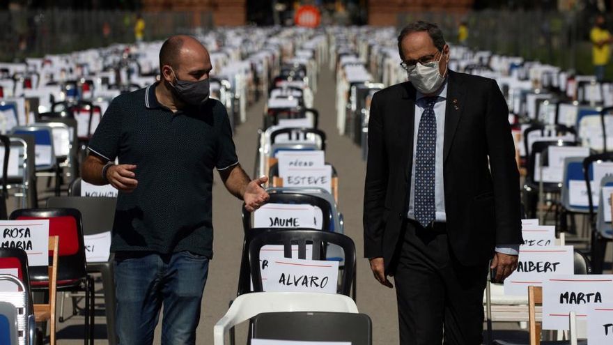 Quim Torra junto al vicepresidente de Òmnium.