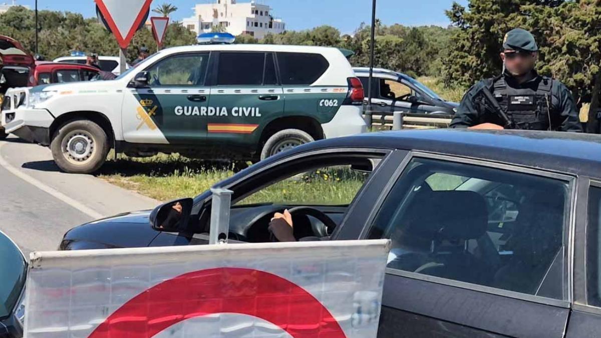 Control de tráfico de la Guardia Civil.