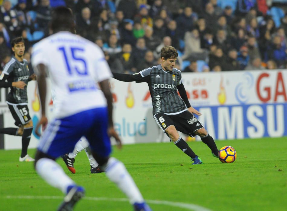 El partido entre el Zaragoza y el Real Oviedo, en imágenes