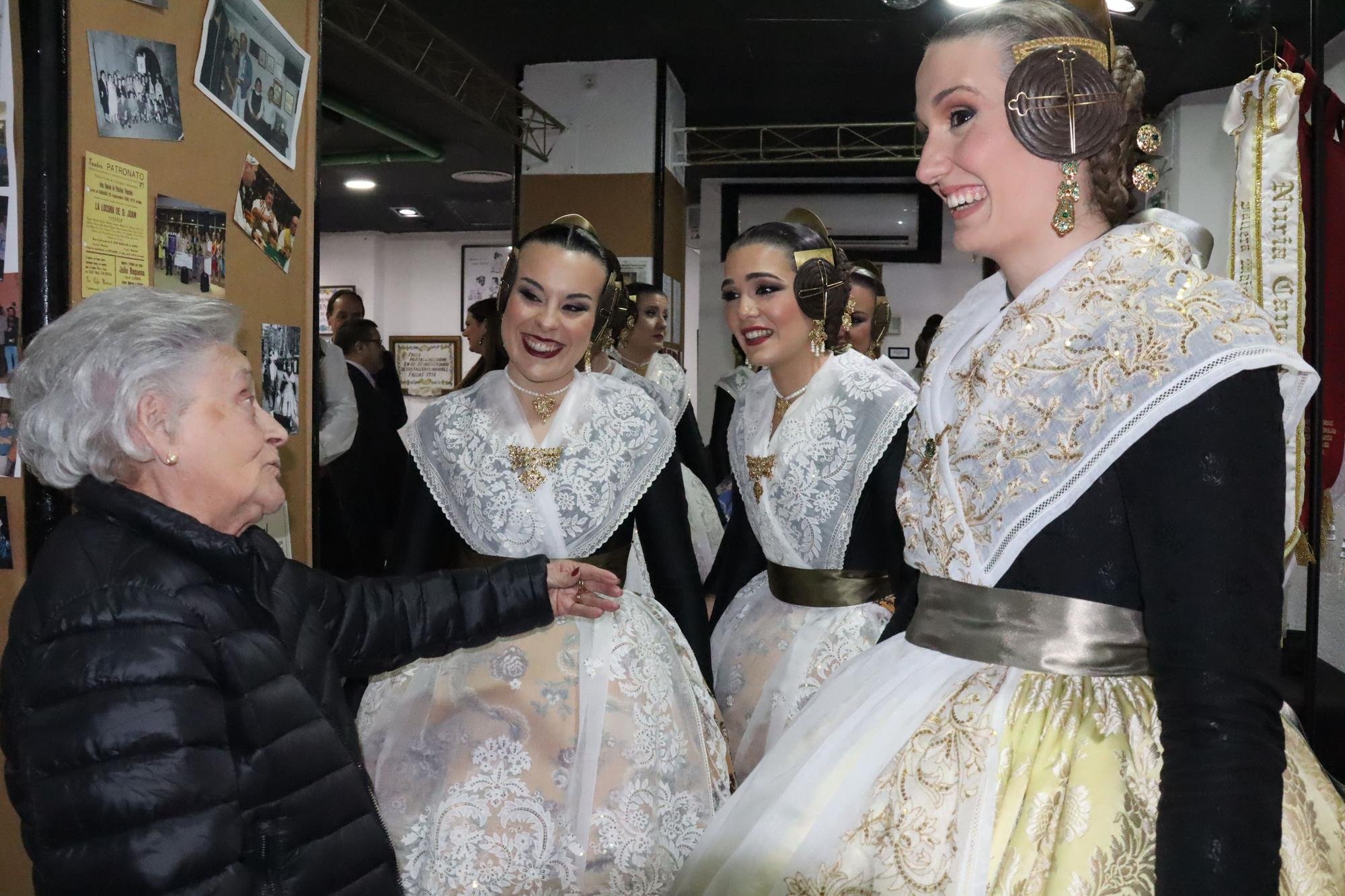 Exposición e inauguración de los 100 años de la falla Portal de Valldigna-Salinas