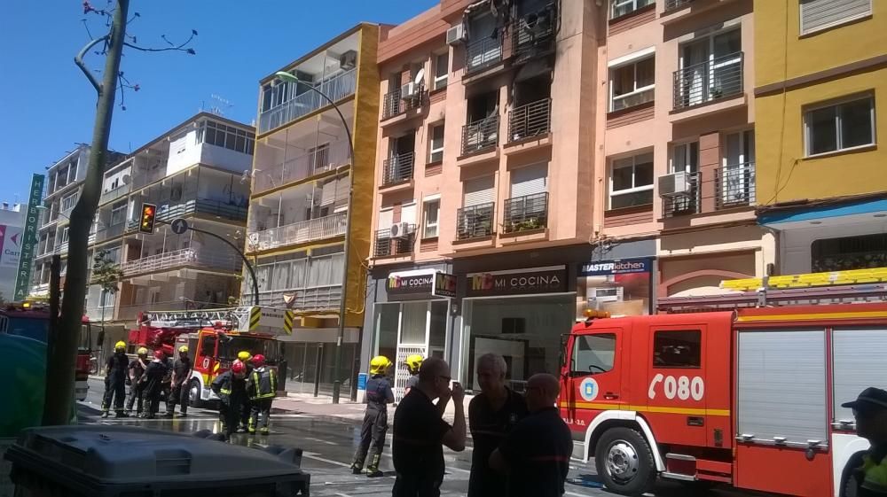 El fuego calcina un edificio de Héroe de Sostoa